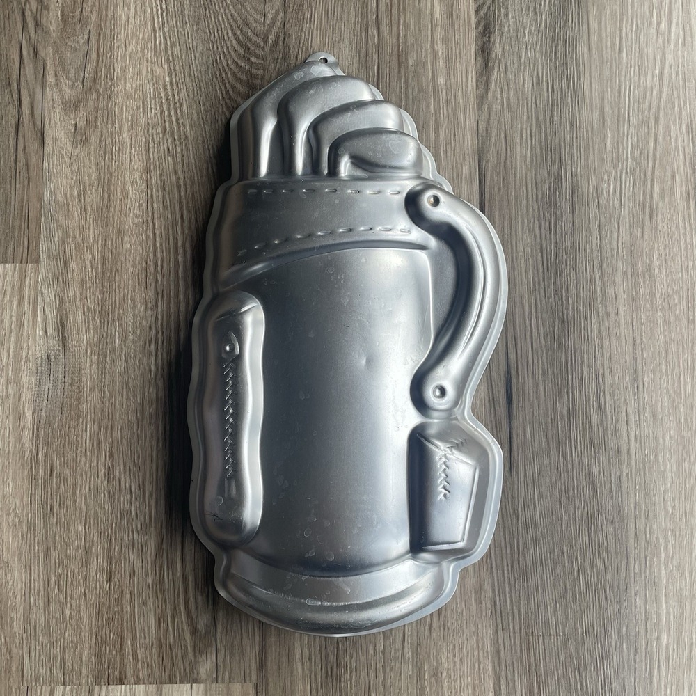 Vintage 1987 Wilton Golf Bag Cake Pan Aluminum Baking Mold 2105-1836 Silver